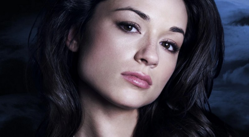 alison argent an image of Alison Argent played by Crystal Reed - a beautiful woman with dark hair and blue eyes.