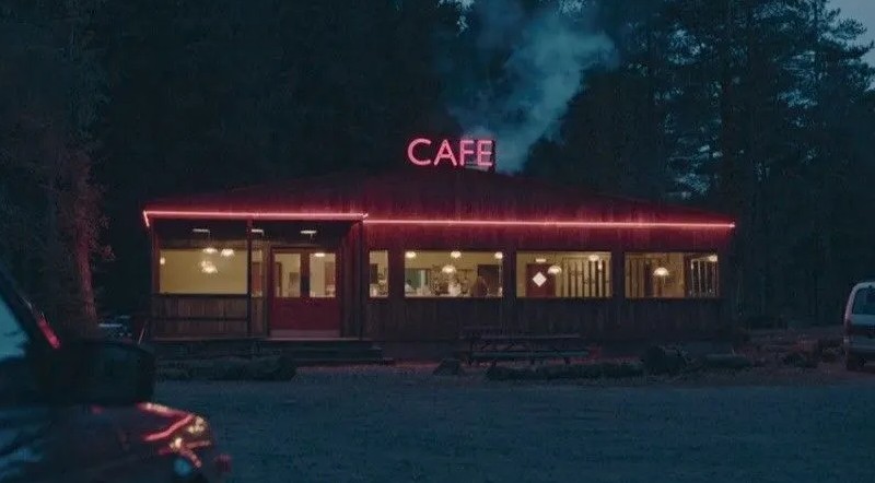 cafe1 an image of a pretty red head woman - Lydia Martin